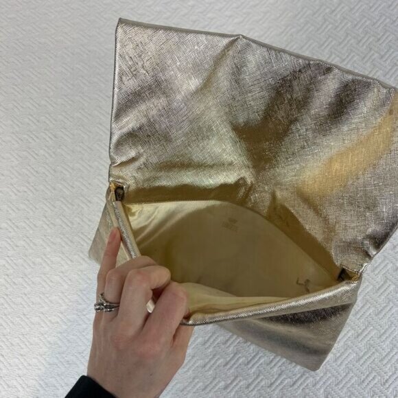 Vintage 60s 70s Shiny Silver Lewisette Clasp Clutch Wallet Coin Purse MOD Magnet - Picture 7 of 12